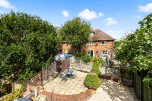 Alderbrook Close, Crowborough, TN6