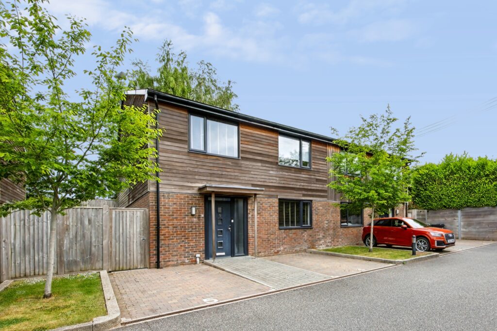 Lewes Road, Blackboys, TN22