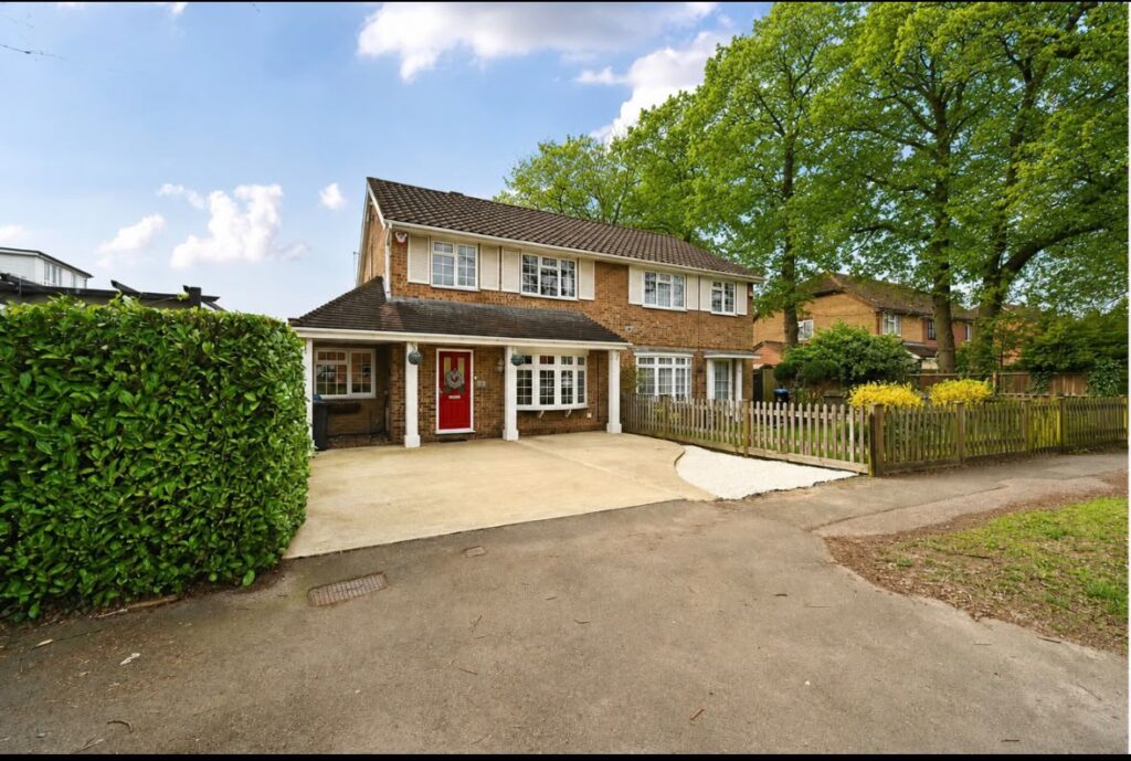 Chapel Road, Smallfield, RH6
