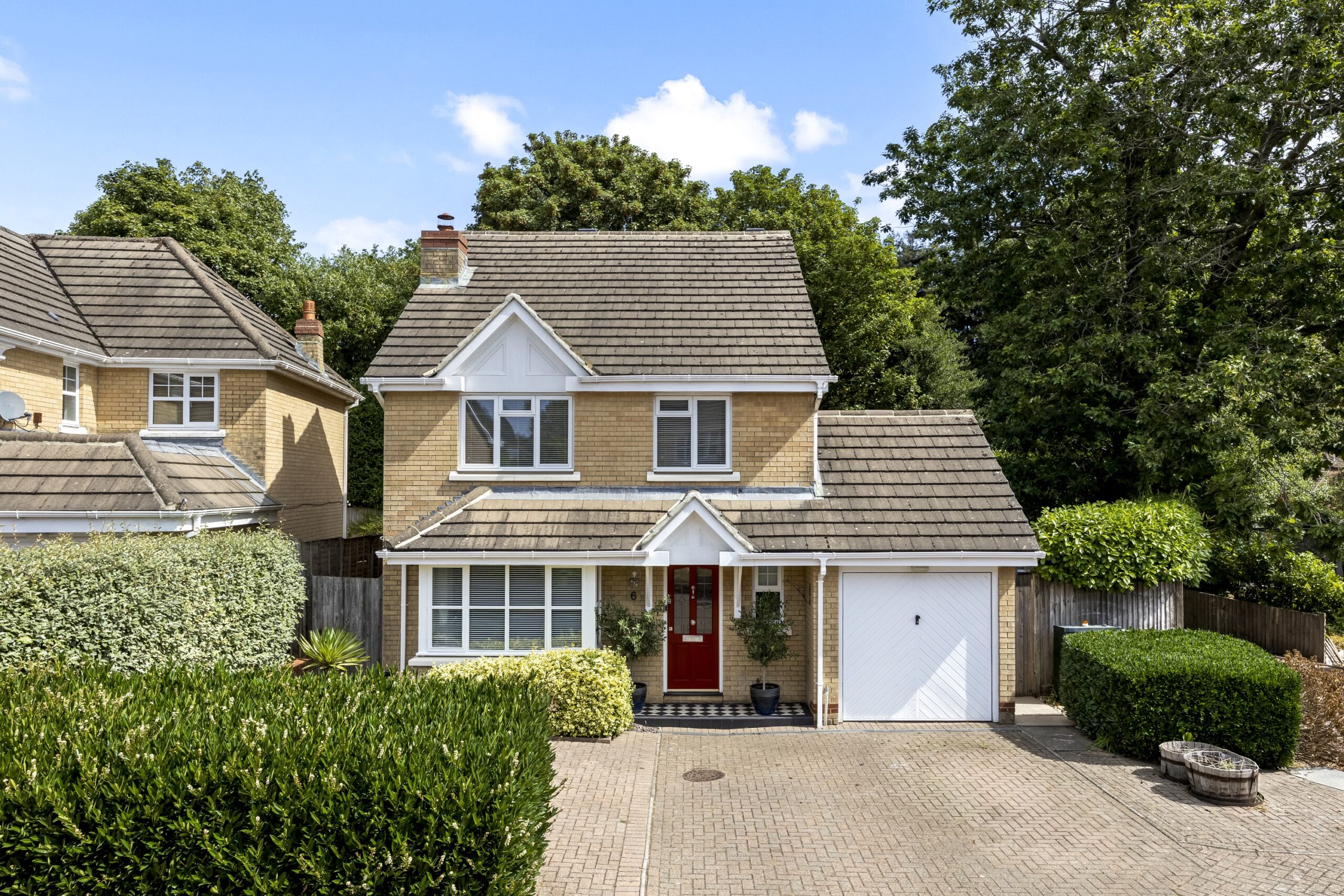 Starfield, Crowborough, TN6