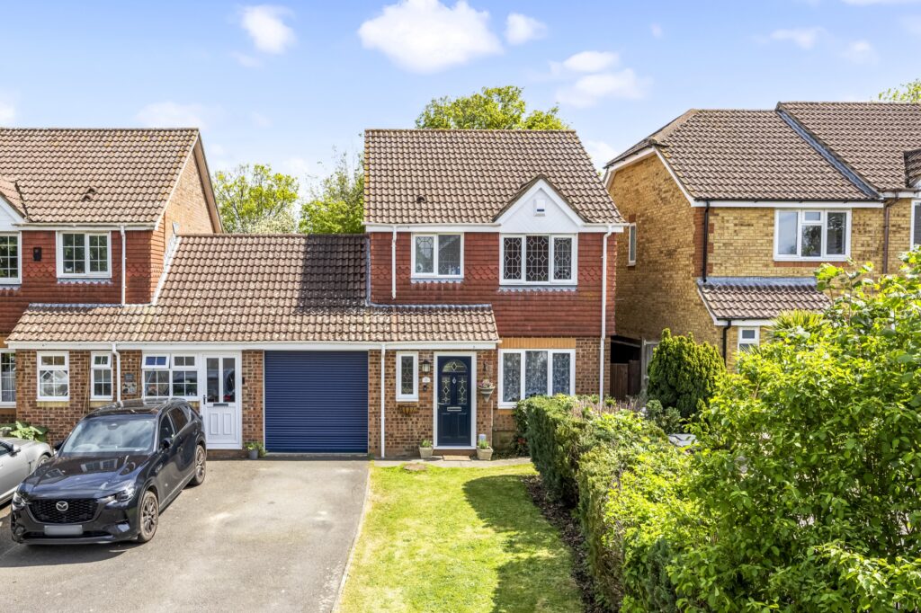 Carpenters Way, Hailsham, BN27