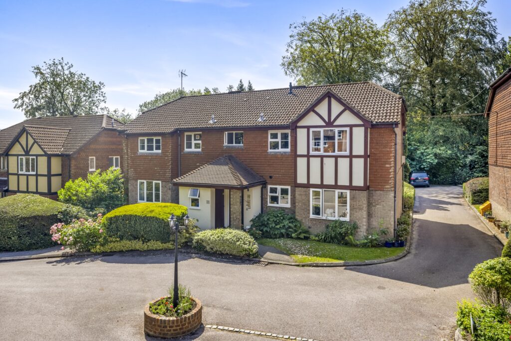 Graycoats Drive, Crowborough, TN6
