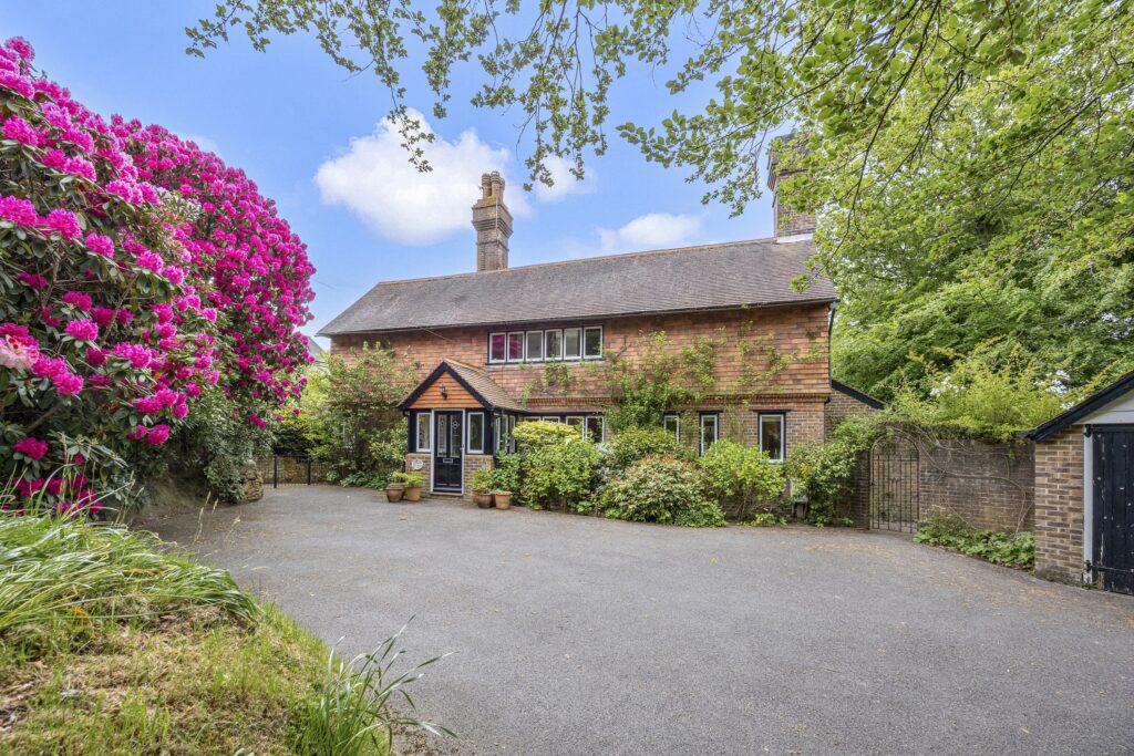 London Road, Crowborough, TN6