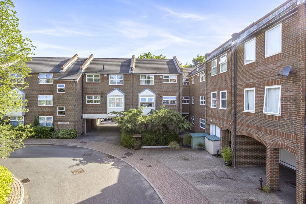 Manning Close, East Grinstead, RH19