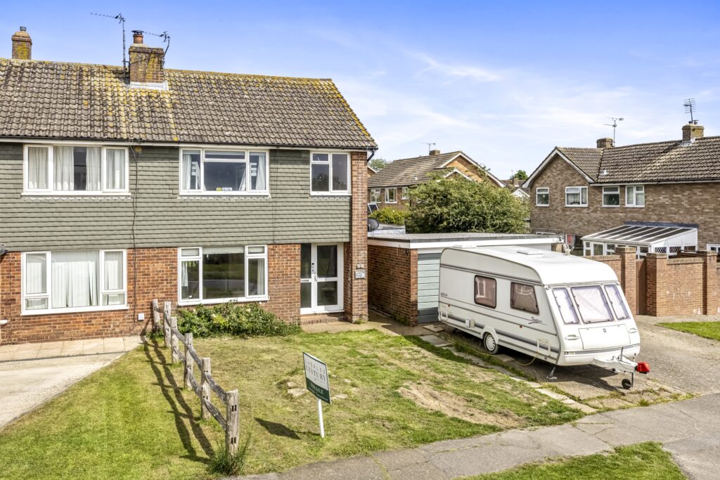 Tilehurst Drive, Hailsham, BN27
