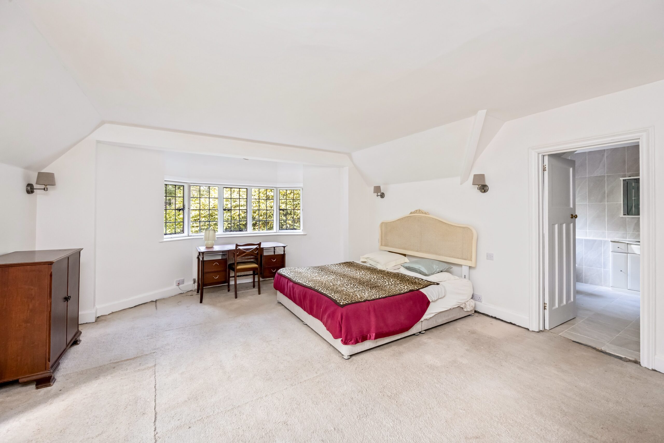 Uckfield Road, Crowborough, TN6