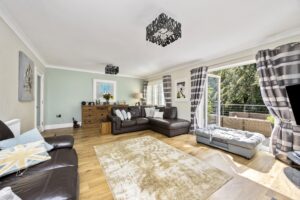 Welland Close, Crowborough, TN6
