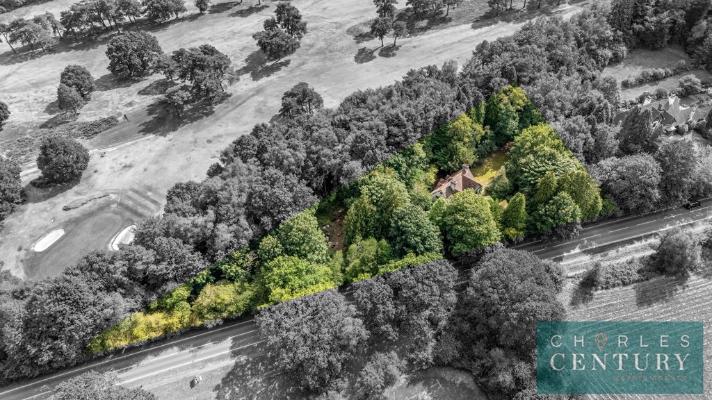 Uckfield Road, Crowborough, TN6