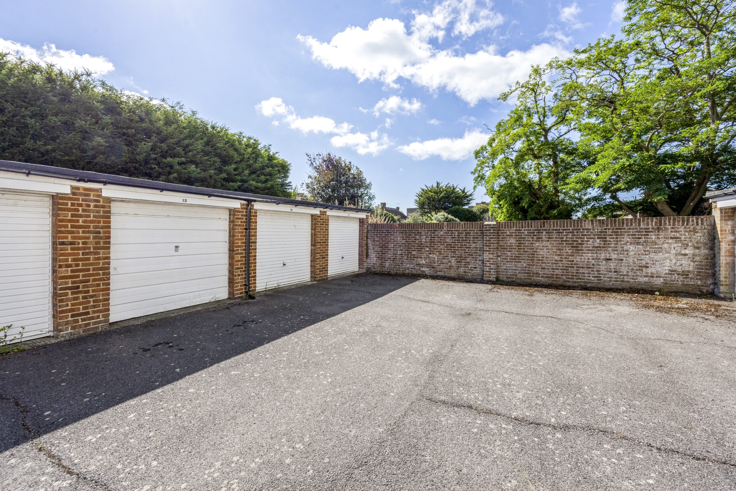 Grand Avenue, Worthing, BN11