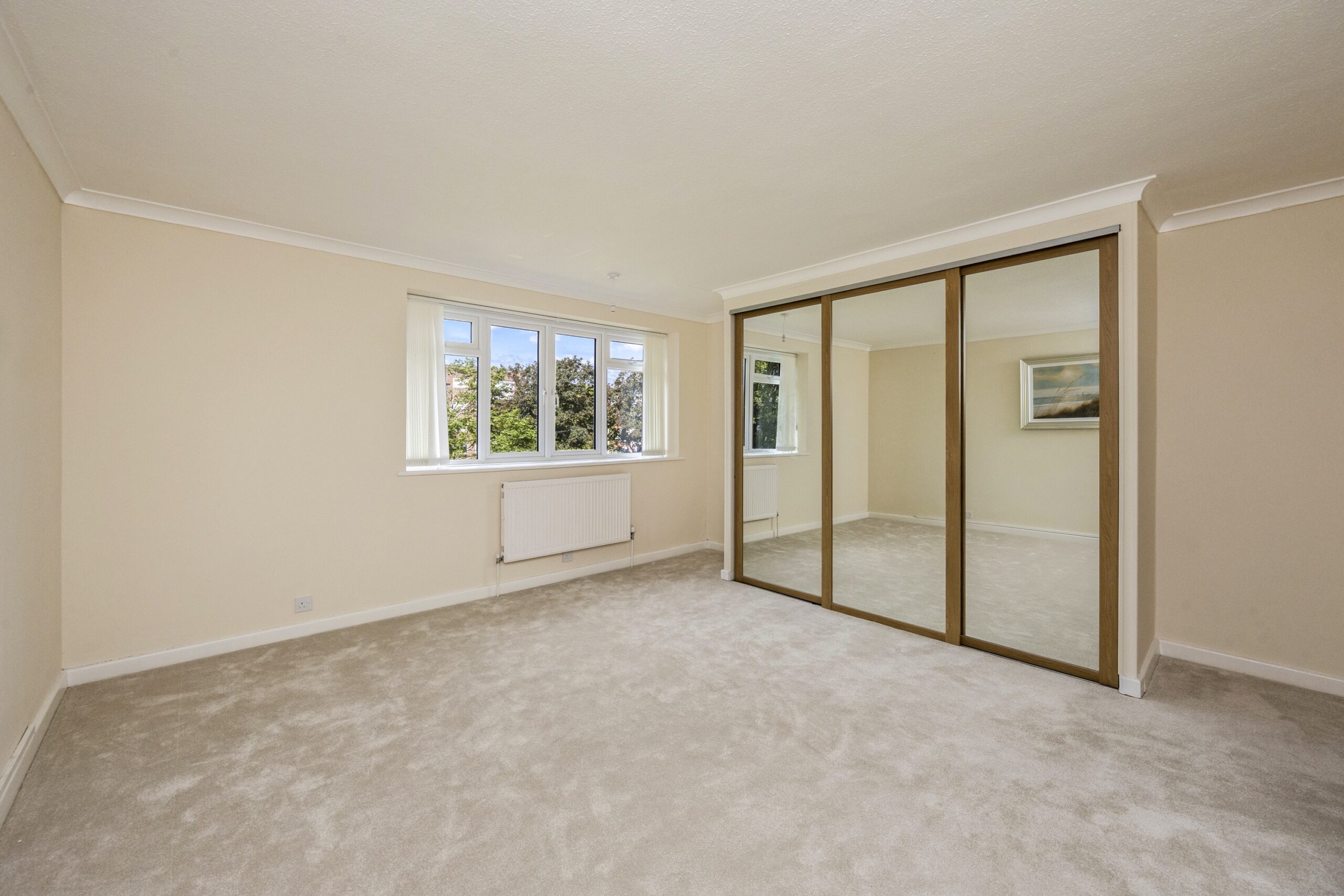 Grand Avenue, Worthing, BN11