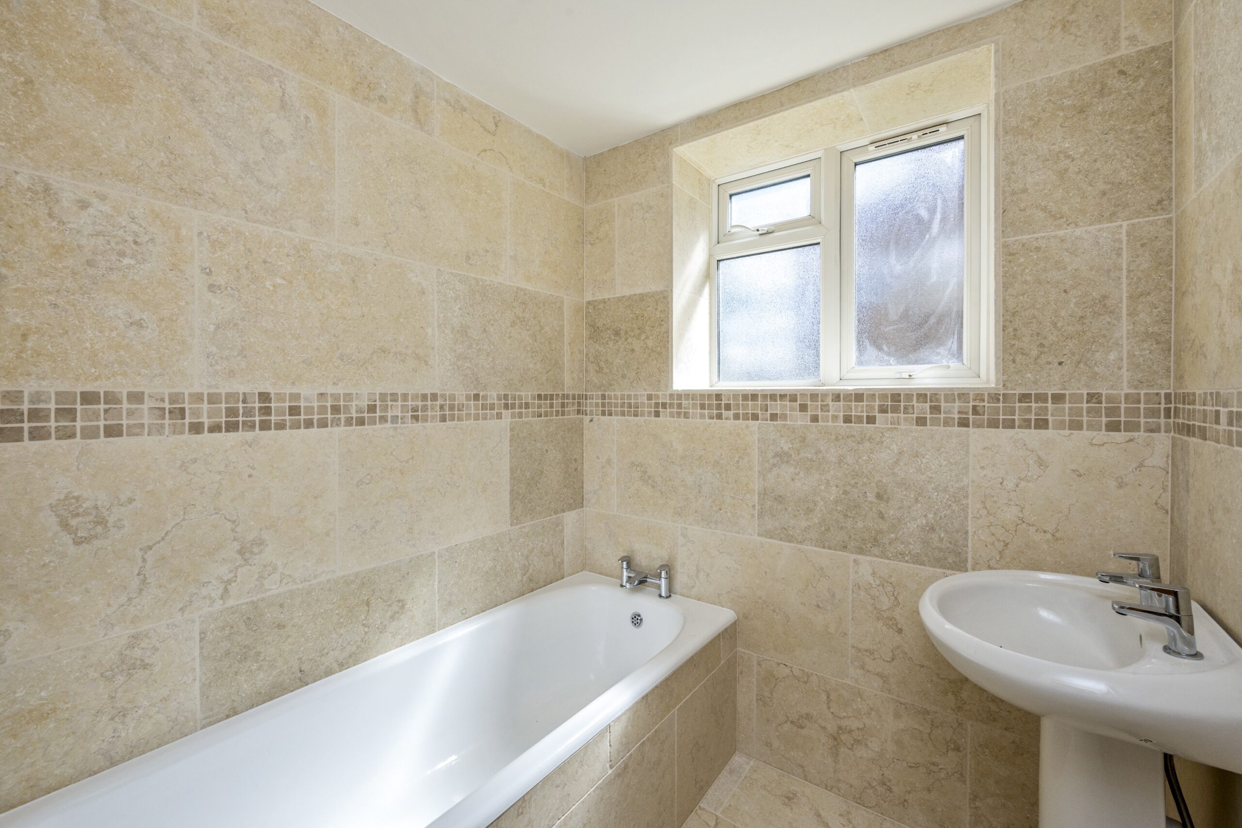 Grand Avenue, Worthing, BN11