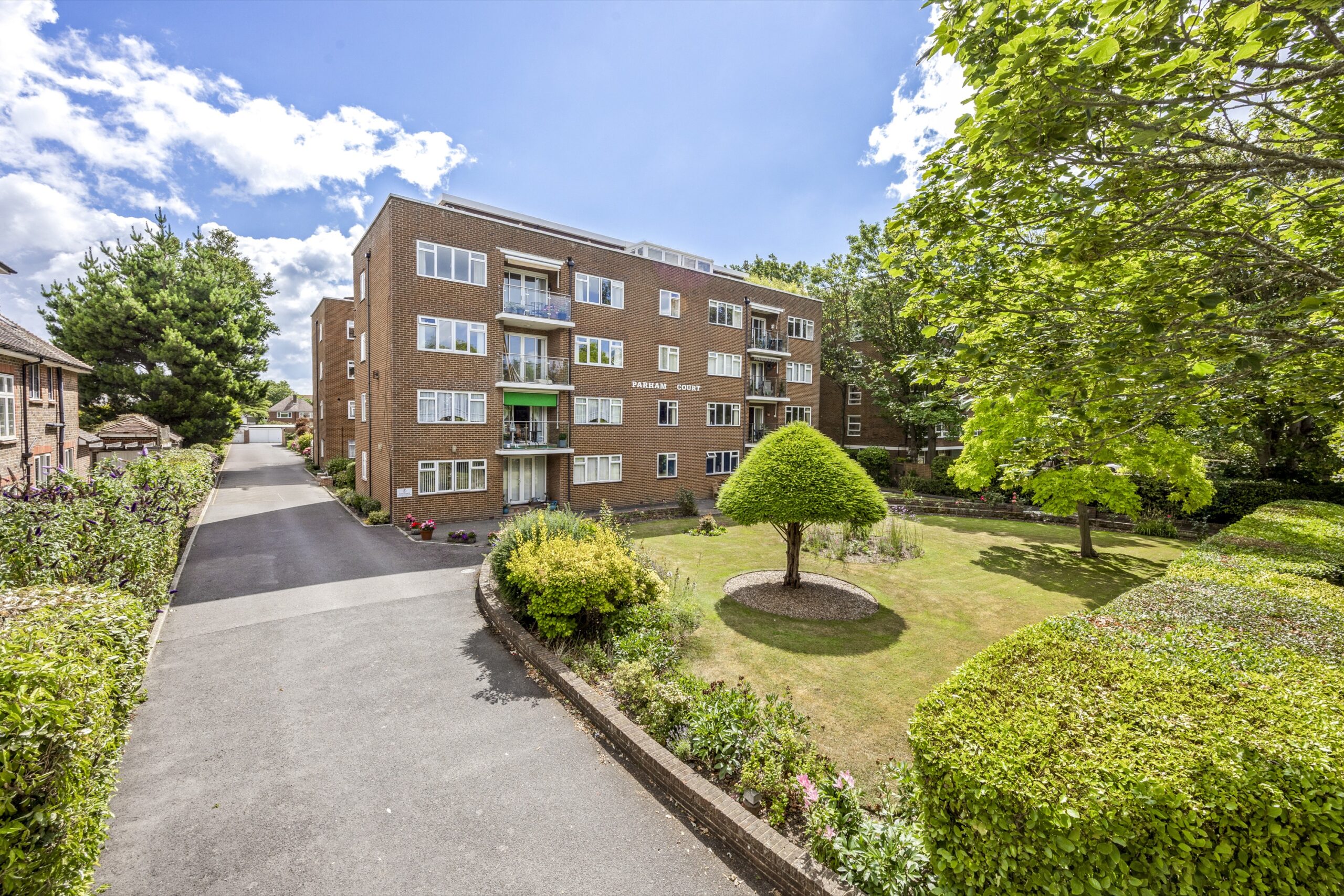 Grand Avenue, Worthing, BN11