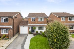 Hawks Farm Close, Hailsham, BN27